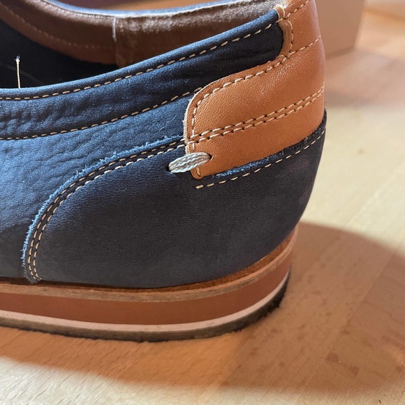 Johnston & Murphy "Ashby" Navy Blue Nubuck Oxfords - Picture 4 of 8